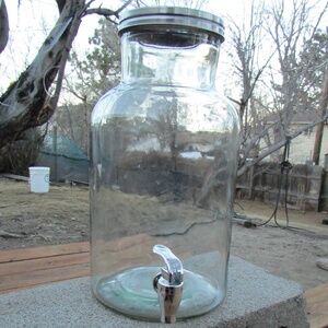 Style Setter Silver Creek glass beverage dispenser